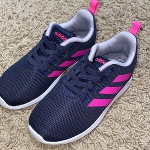 Toddler size 9 Adidas
